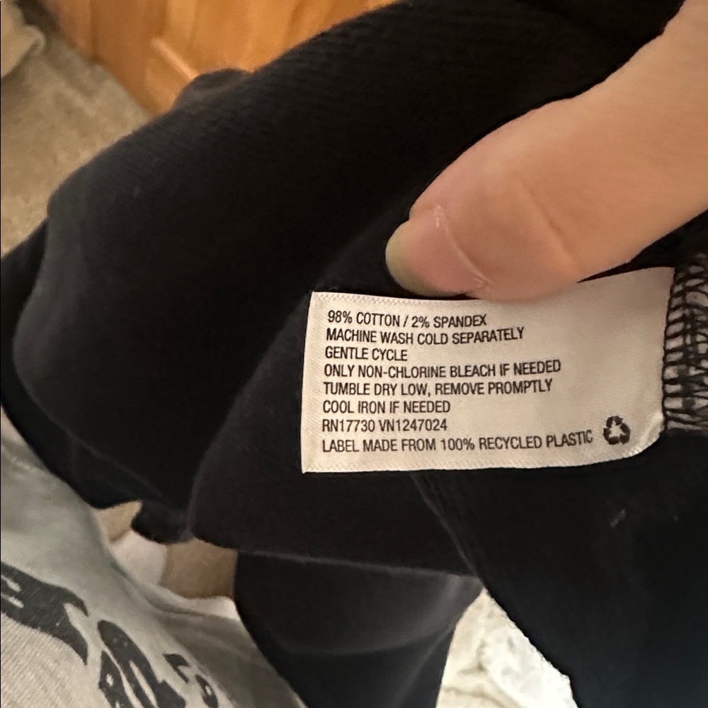 JoyLab Black Cropped Acid Wash‎ Sweatshirt - Picture 4 of 5